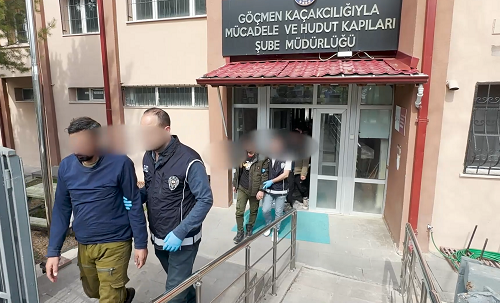 YASA DIŞI YOLLARLA ÜLKEMİZE GİRİŞ YAPAN GÖÇMENLER YAKALANDI